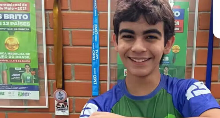 Jovem aprovado em 18 vestibulares dá dicas para passar no Enem