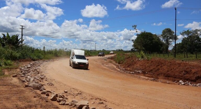 Alan Queiroz solicita a implementação de um acostamento na RO-473