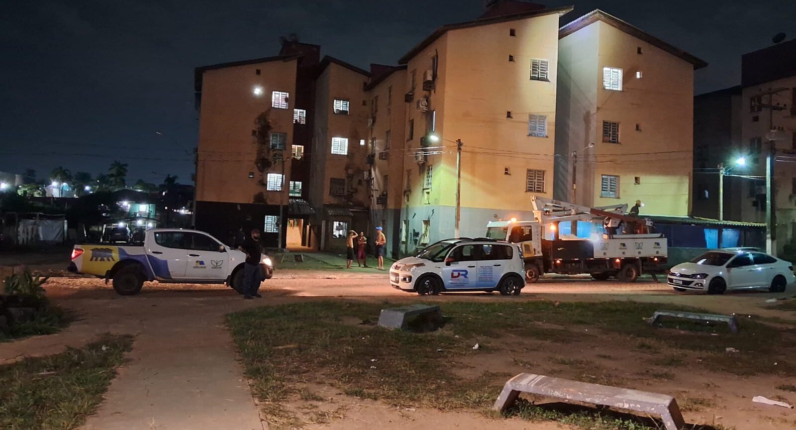 Vereador Valtinho Canuto atende pedido dos moradores e solicita troca de lâmpadas no Conjunto Santa Bárbara