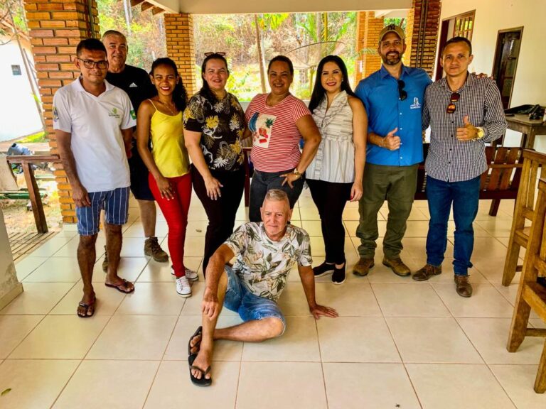 Deputada Federal Cristiane Lopes visita distrito de Surpresa e colhe demandas dos moradores