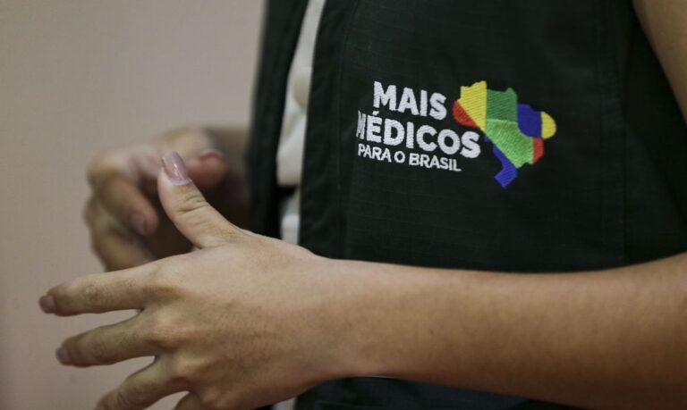 Grupo interministerial vai propor sistema de cotas para o Mais Médicos