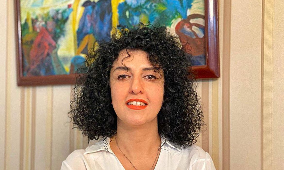 Ativista iraniana Narges Mohammadi recebe o Nobel da Paz