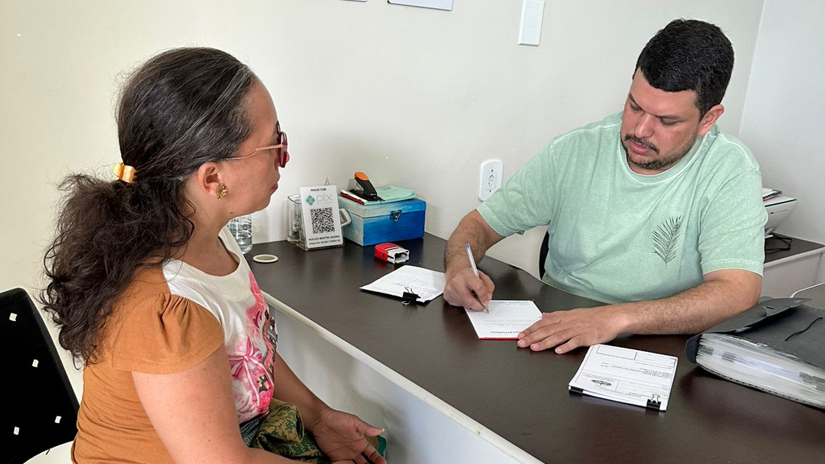 Clever Custódio: Ortopedista Dedicado Leva Atendimentos Sociais Gratuitos a Bairros Carentes de Porto Velho - News Rondônia