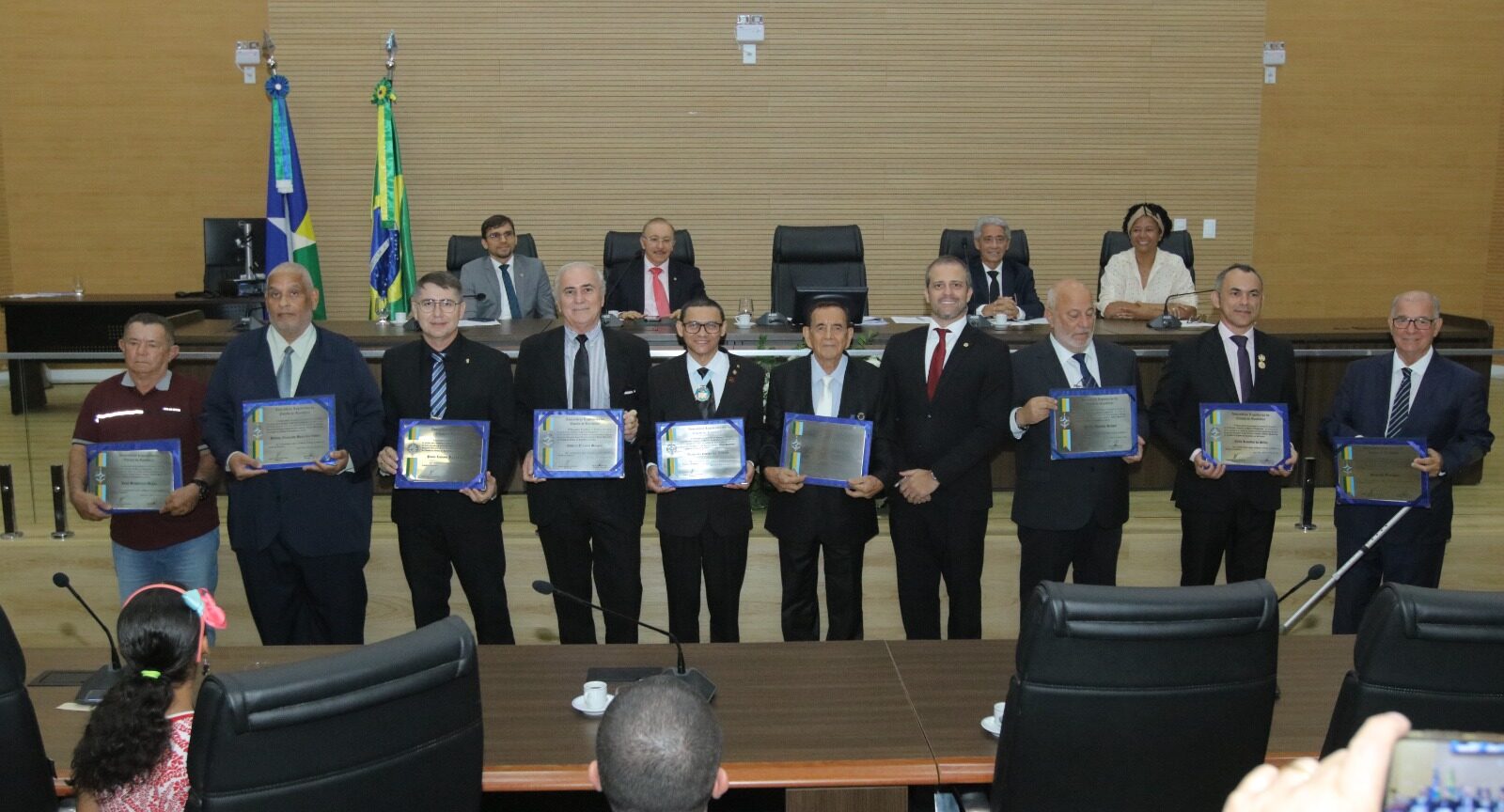Advogados são agraciados com Título de Cidadão Honorário e Medalha de Mérito Legislativo em Rondônia