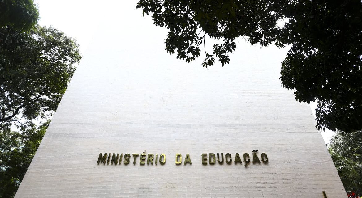MEC quer criar agência reguladora do ensino superior