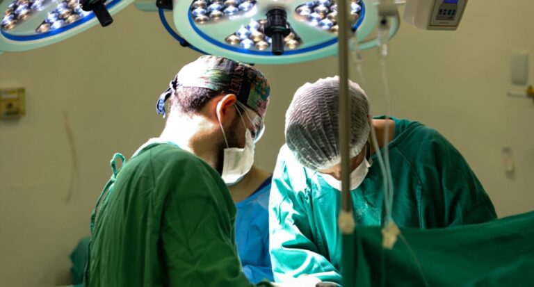 Prevenção à obesidade tem acompanhamento de equipes multidisciplinares no Hospital de Base e Policlínica Oswaldo Cruz