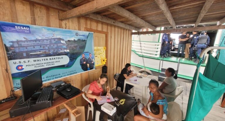 Unidade fluvial da Policlínica Oswaldo Cruz leva atendimentos em saúde para comunidades ribeirinhas