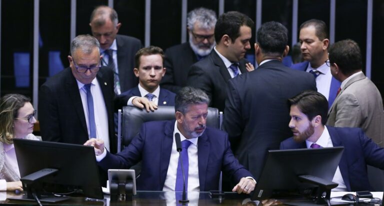 Projeto que facilita execução de dívidas vai à sanção presidencial