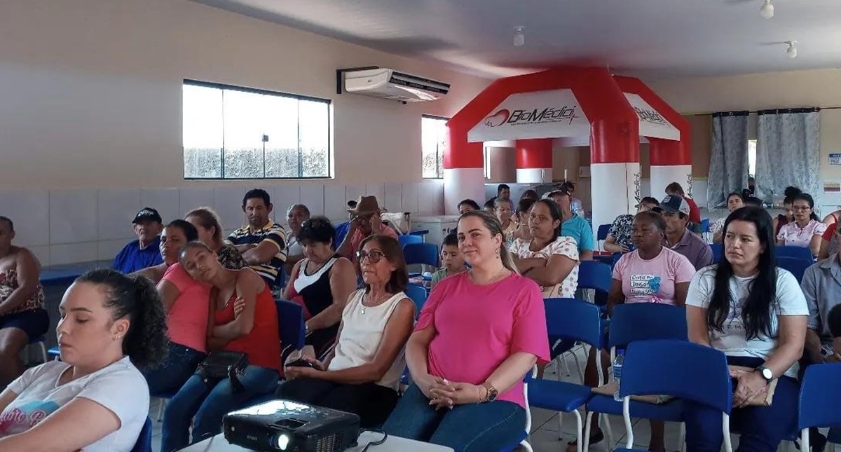 Cláudia de Jesus fala para mulheres sobre prevenção do câncer