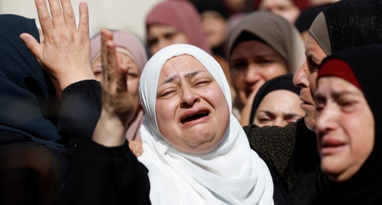 Confrontos na Cisjordânia aumentam e palestinos mortos chegam a 64