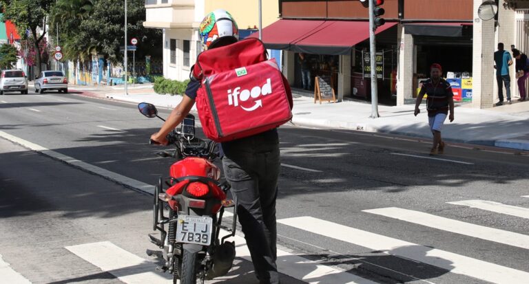 IBGE: país tem 2,1 milhões de trabalhadores por aplicativo