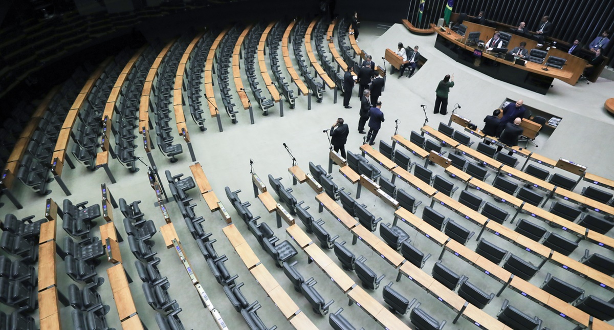 Câmara aprova cota para filmes brasileiros na TV paga