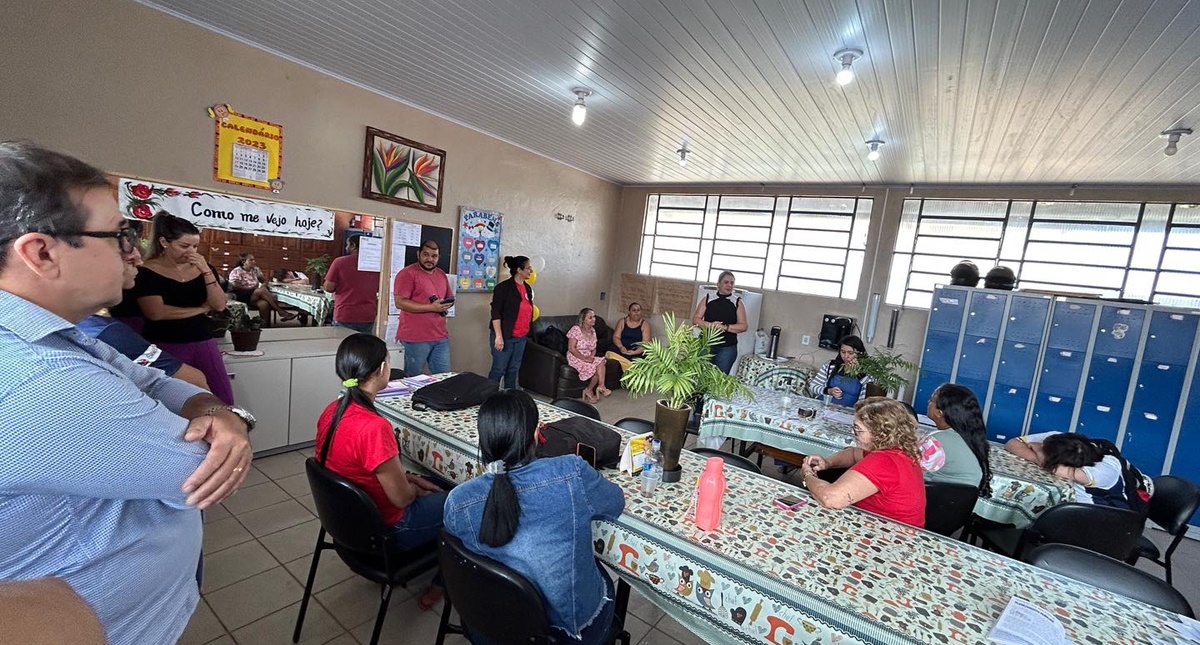 Cláudia de Jesus solicita reforma e ampliação urgente para escola em Ji-Paraná