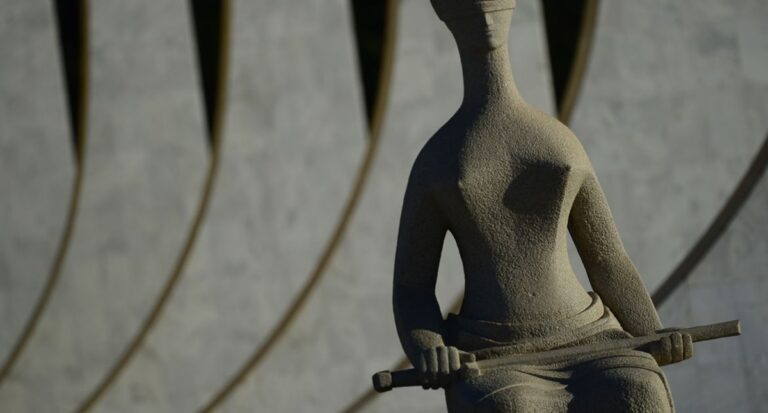 STF: suspensão de direitos políticos não impede posse em cargo público