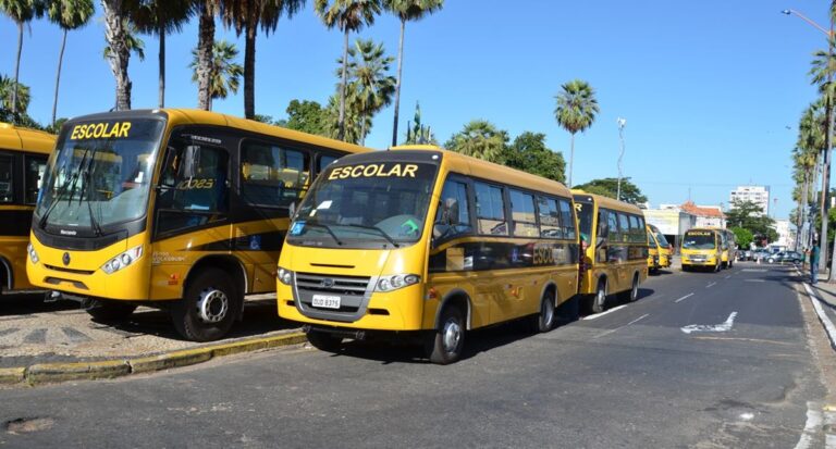 Pendências do transporte escolar devem ser regularizadas até amanhã