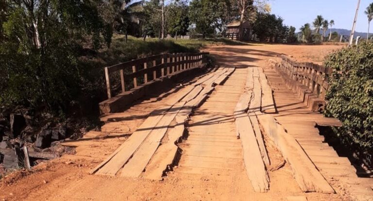 Cláudia de Jesus solicita parceria para recuperação da ponte sobre o rio Riachuelo em Presidente Médici