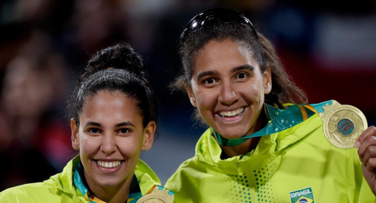 Pan Brasil garante dobradinha dourada no vôlei de praia