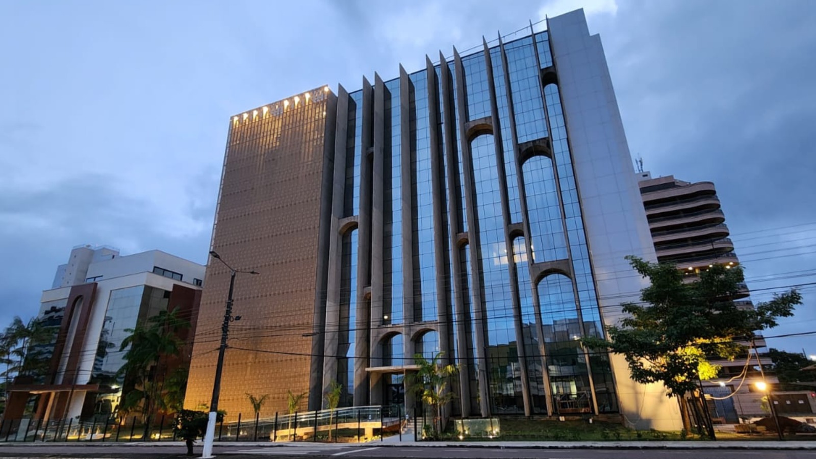TCE-RO abre seleção para cargo com salário superior a R$ 8 mil