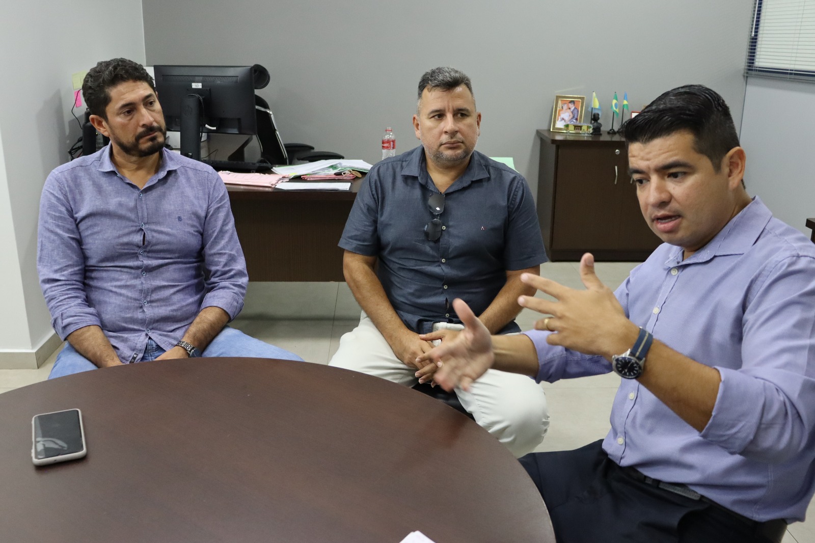 Vereador Márcio Pacele trabalha para regularizar fundiária dos distritos de Vista Alegre e Extrema - News Rondônia Vereador Márcio Pacele trabalha para regularizar fundiária dos distritos de Vista Alegre e Extrema