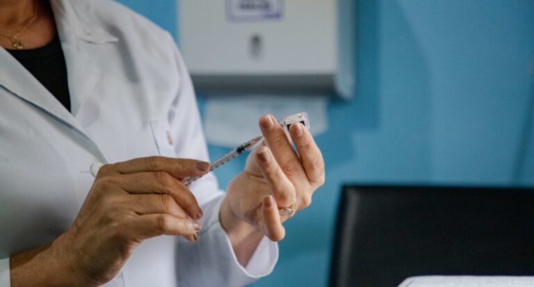 Orgulho do Madeira recebe mutirão de vacinação neste sábado (14)