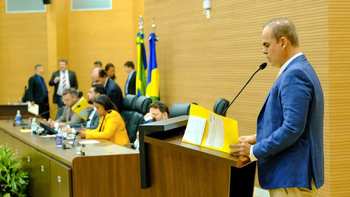 Alan Queiroz busca a segurança dos estudantes da escola Ulisses Guimarães, em Monte Negro - News Rondônia