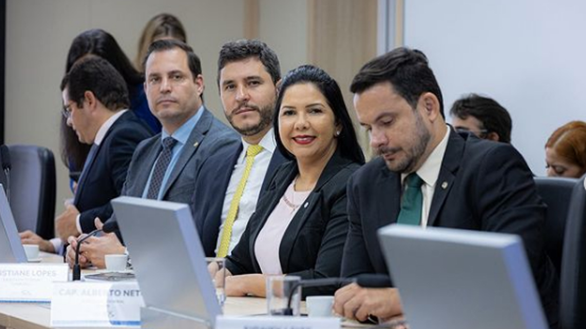Em seu instagram Deputada Federal Cristiane Lopes comemora "BR-319, agora vai" - News Rondônia
