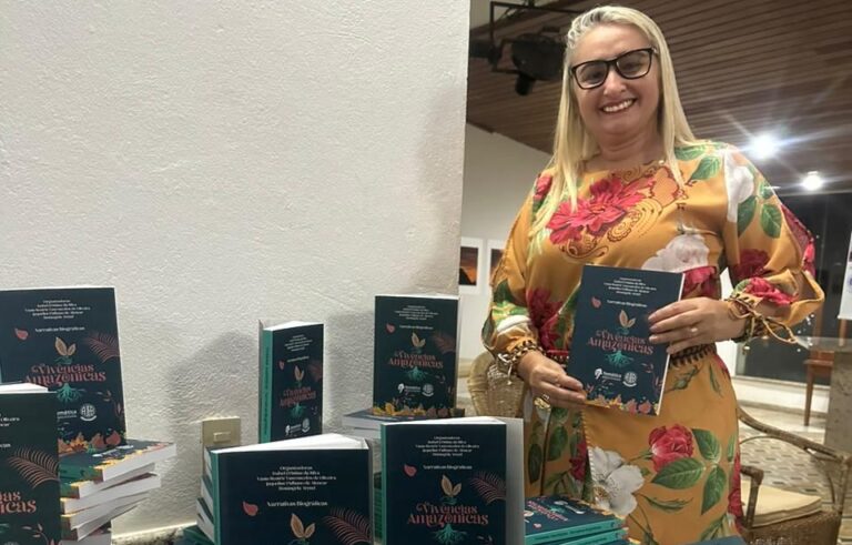 Vereadora Márcia Socorristas Animais recebe Moção Cultural de Aplausos da Rede Sem Fronteiras