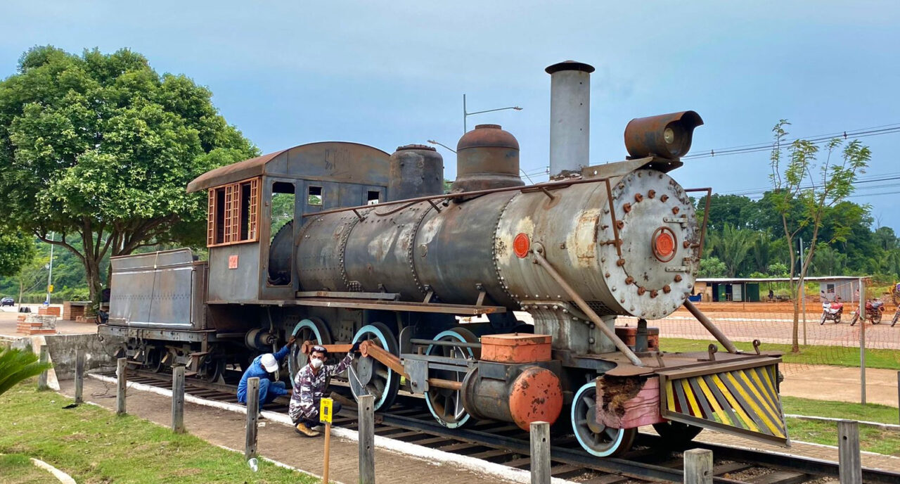 Iniciada a reforma na locomotiva do Espaço Alternativo, em Porto Velho
