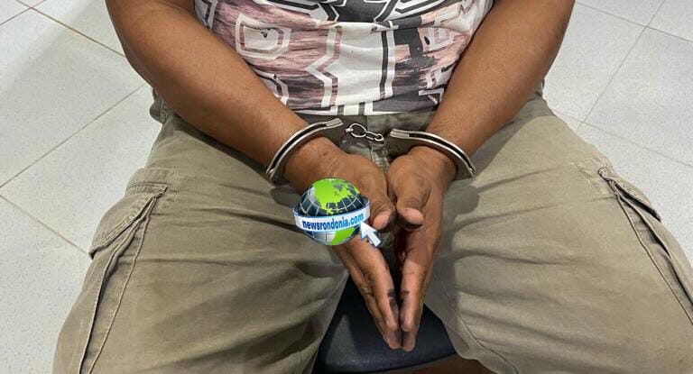 De acordo com o relato policial, o suspeito que é enfermeiro, fazia ligações para o 190 da PM e falava palavras de cunho sexual com as vítimas.