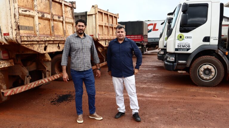 Vereador Márcio Pacele acompanha chegada das primeiras massas asfálticas para Vista Alegre