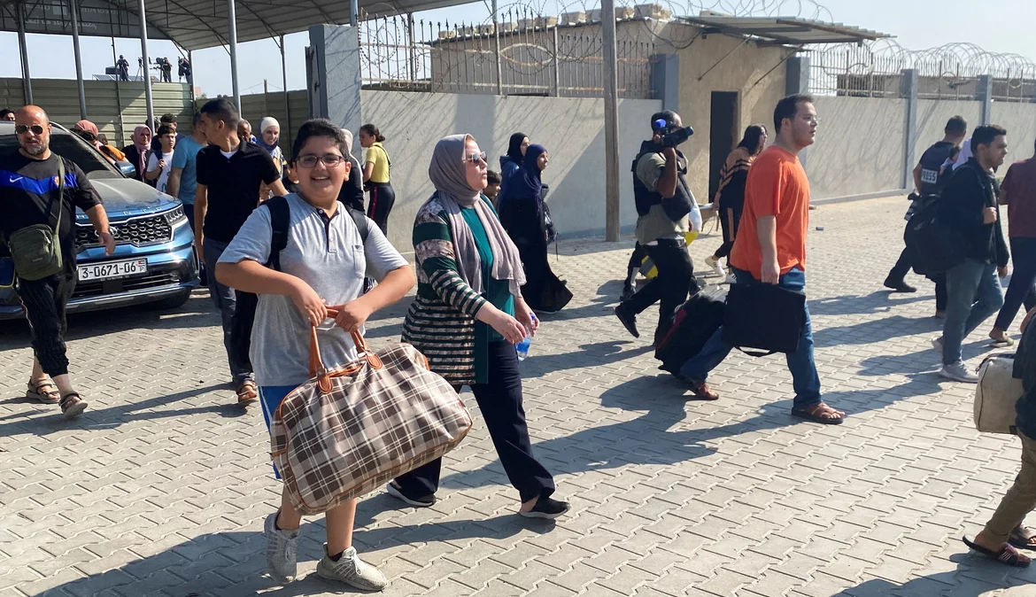 Governo espera que brasileiros deixem Gaza "em breve", diz embaixador