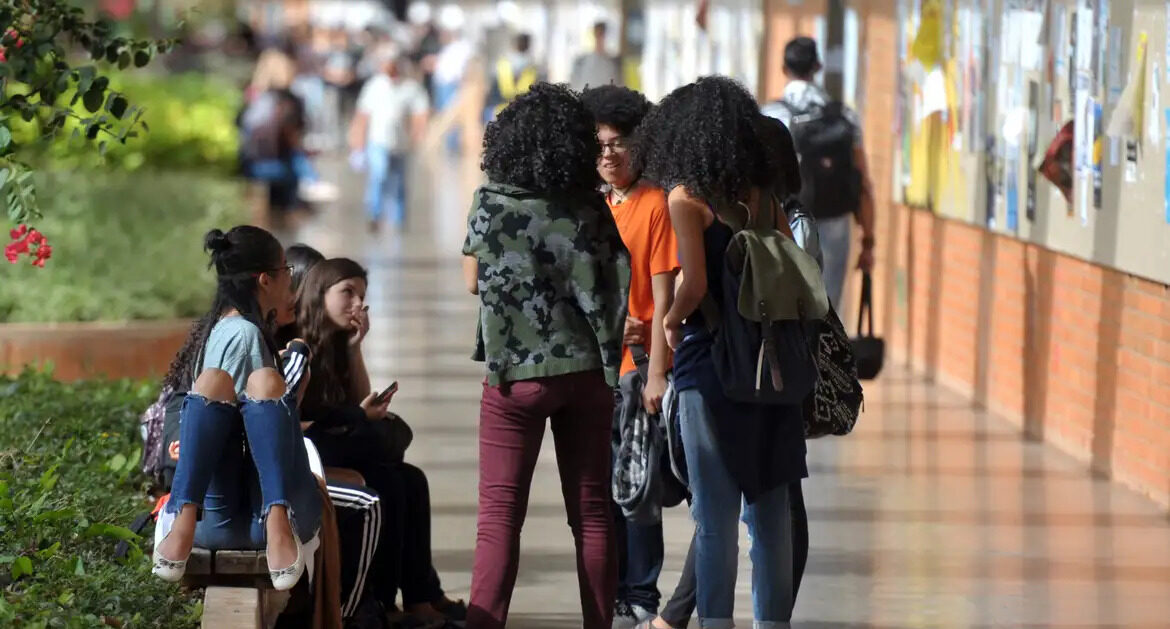 Edital-vai-apoiar-cientistas-negros-e-indígenas-no-pós-doutorado