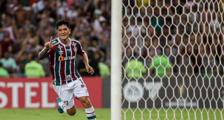 Fluminense enfrenta Boca em busca da Glória Eterna da Libertadores