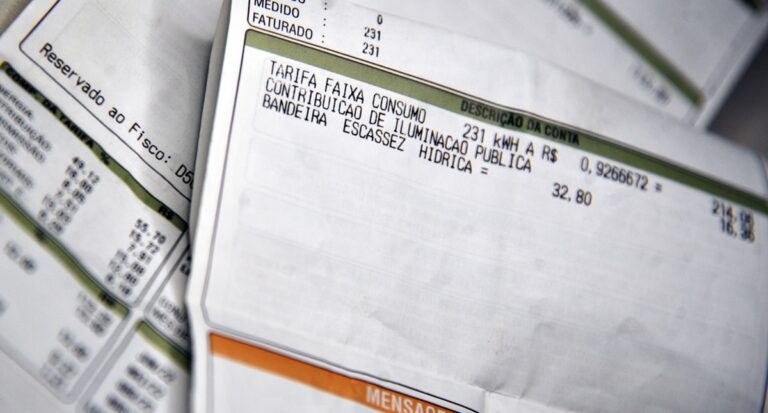 Distribuidoras de energia pedem isenção de tributos para mais pobres