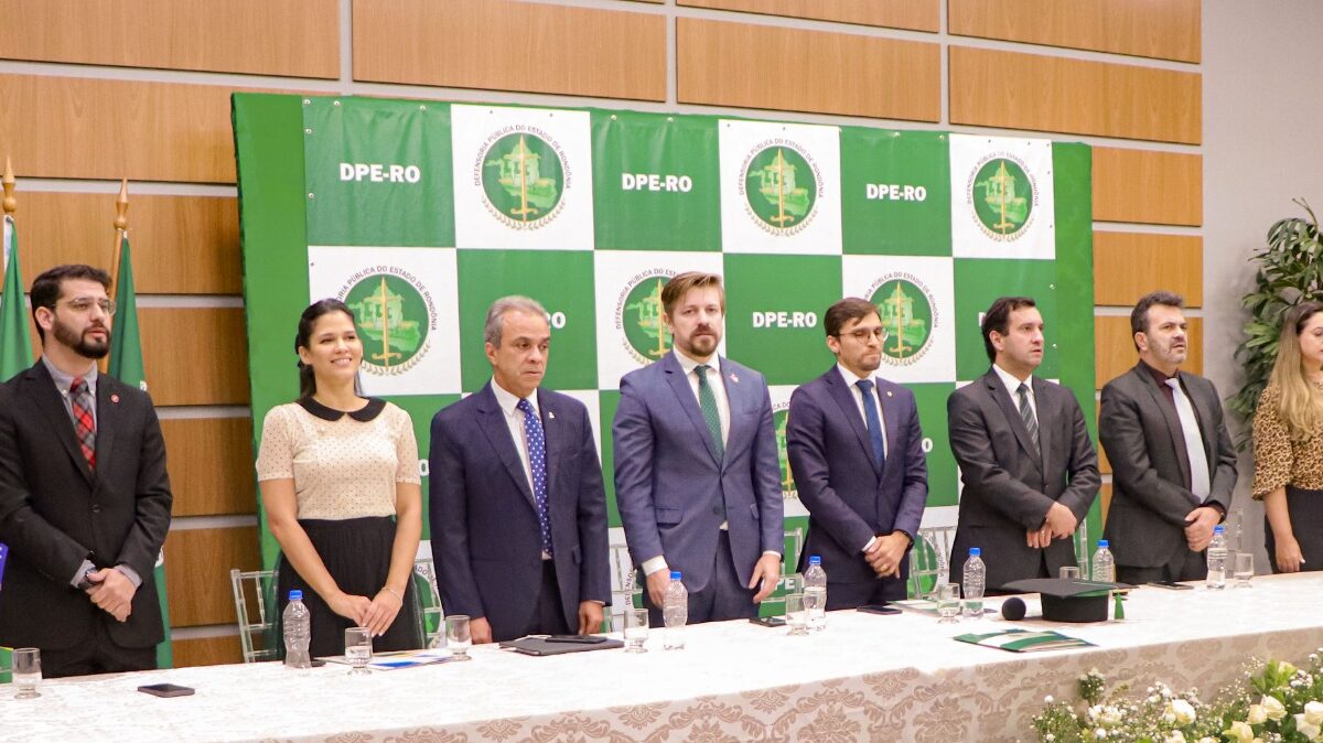 OABRO prestigia posse de novos defensores públicos de Rondônia