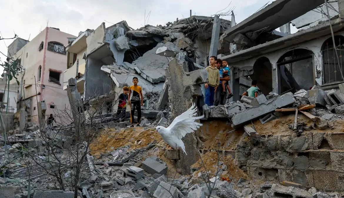 Taxa de pobreza na Palestina aumentou 20% após bombardeios