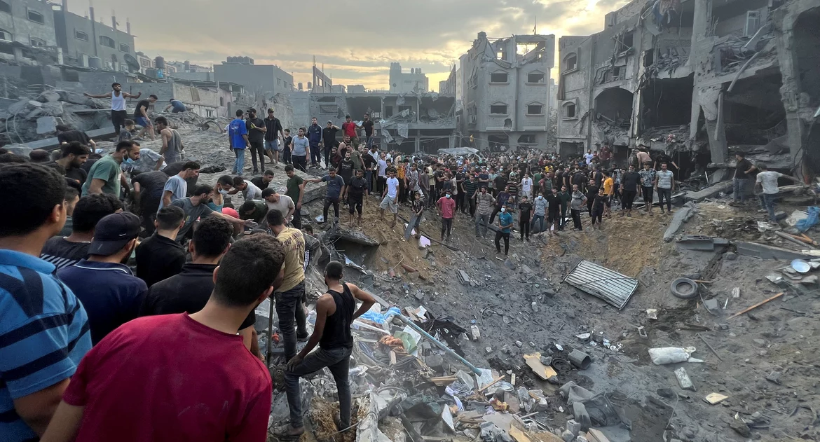 Um mês de guerra mundo vê escalada de violência no Oriente Médio