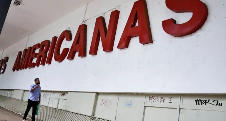 Americanas divulga prejuízo de R$ 19,1 bi em 2021 e 2022