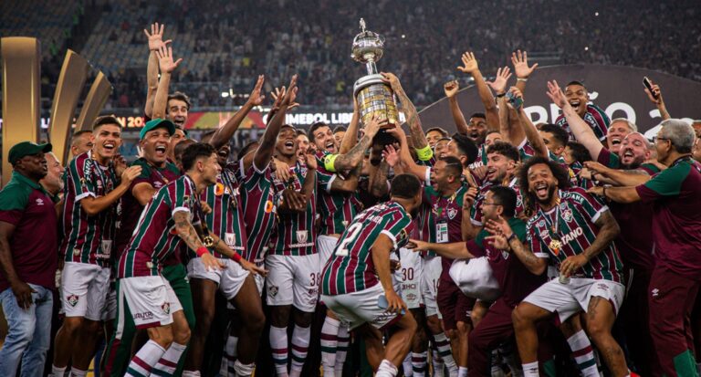 Fluminense domina seleção da Libertadores com cinco jogadores