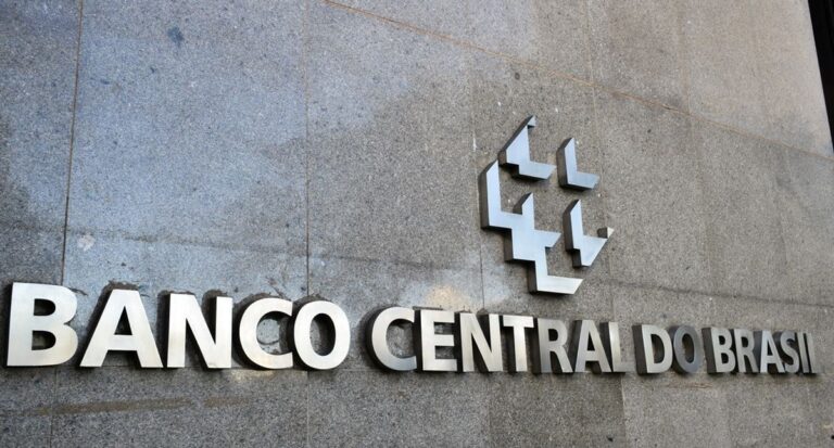 Correntistas ainda não sacaram R$ 7,33 bilhões de valores a receber