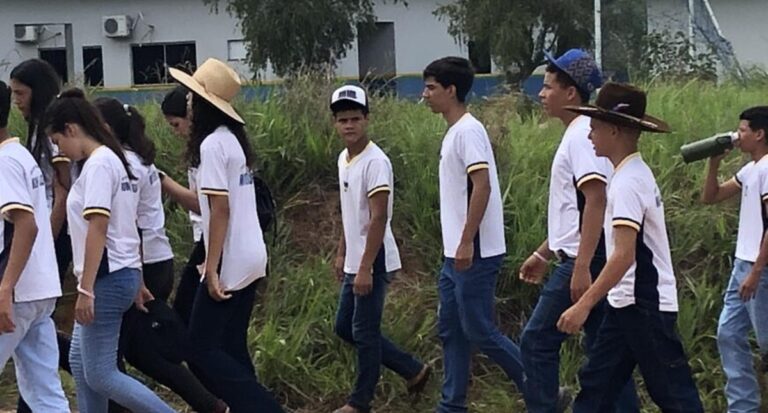 Agrovitine incentiva jovens a ingressarem no ensino técnico do agronegócio