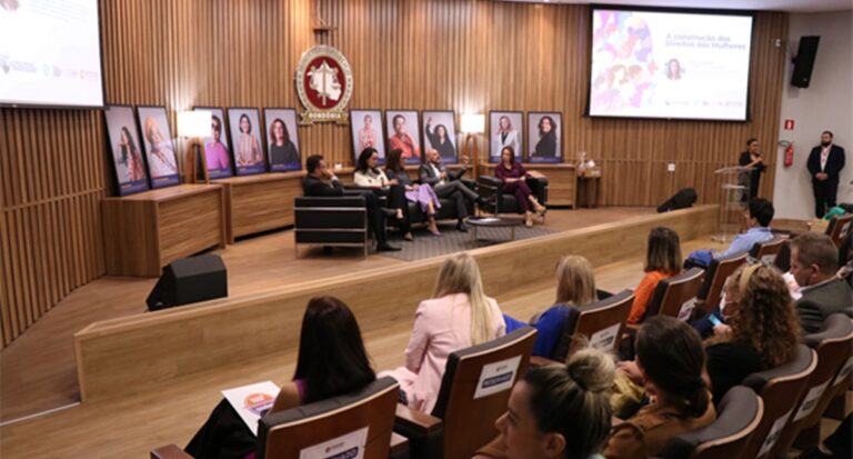 Como parte da programação dos "21 dias de ativismo", construção dos direitos das mulheres é tema de palestra no MPRO