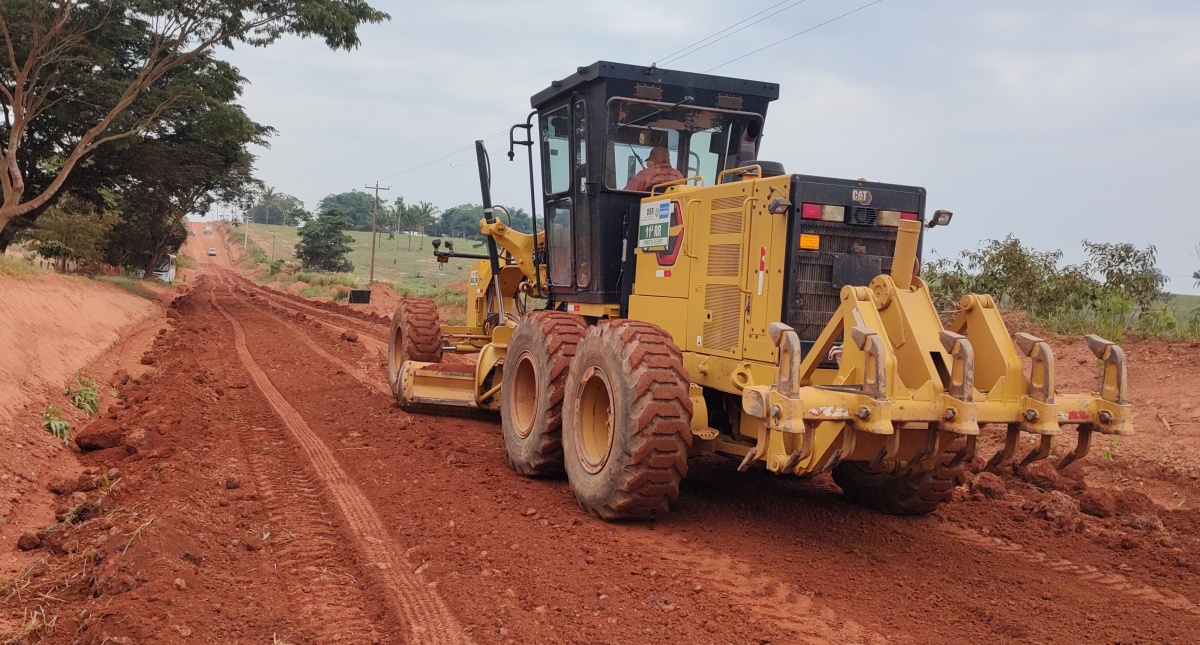 DER realiza manutenção em trecho não pavimentado da RO-494, em Primavera de Rondônia - News Rondônia