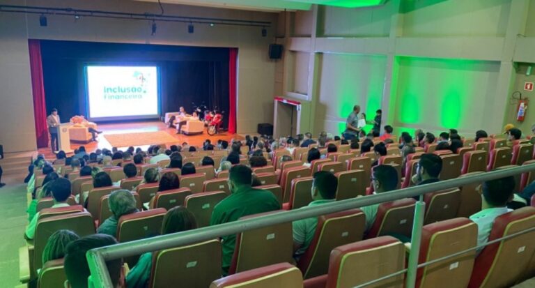 Prefeitura participa do Fórum Nacional de Inclusão Financeira