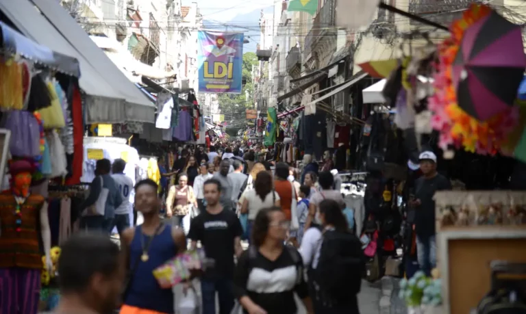 Governo revoga portaria sobre trabalho do comércio nos feriados - News Rondônia