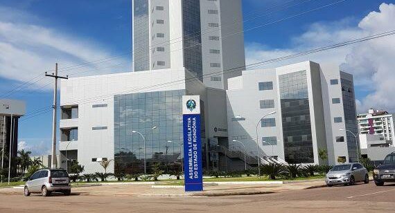 Assembleia aprova reajuste do ICMS de 17,5 para 19,5 em sessão que entrou noite adentro   - News Rondônia