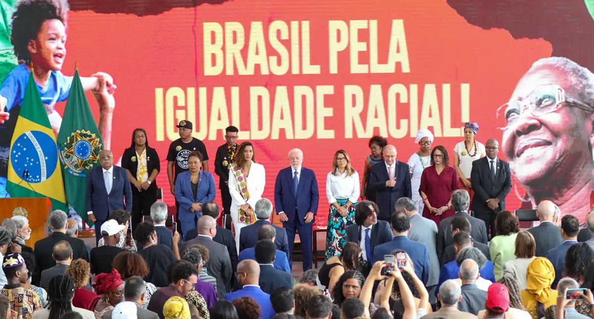 Igualdade racial: Lula lança ações; 5 terras quilombolas são tituladas