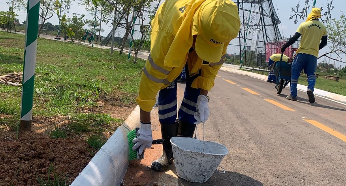 Prefeitura mantém mutirões de limpeza e manutenção em ruas e avenidas de Porto Velho