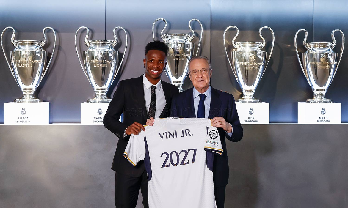 Real Madrid renova contrato com atacante Vinicius Júnior até 2027
