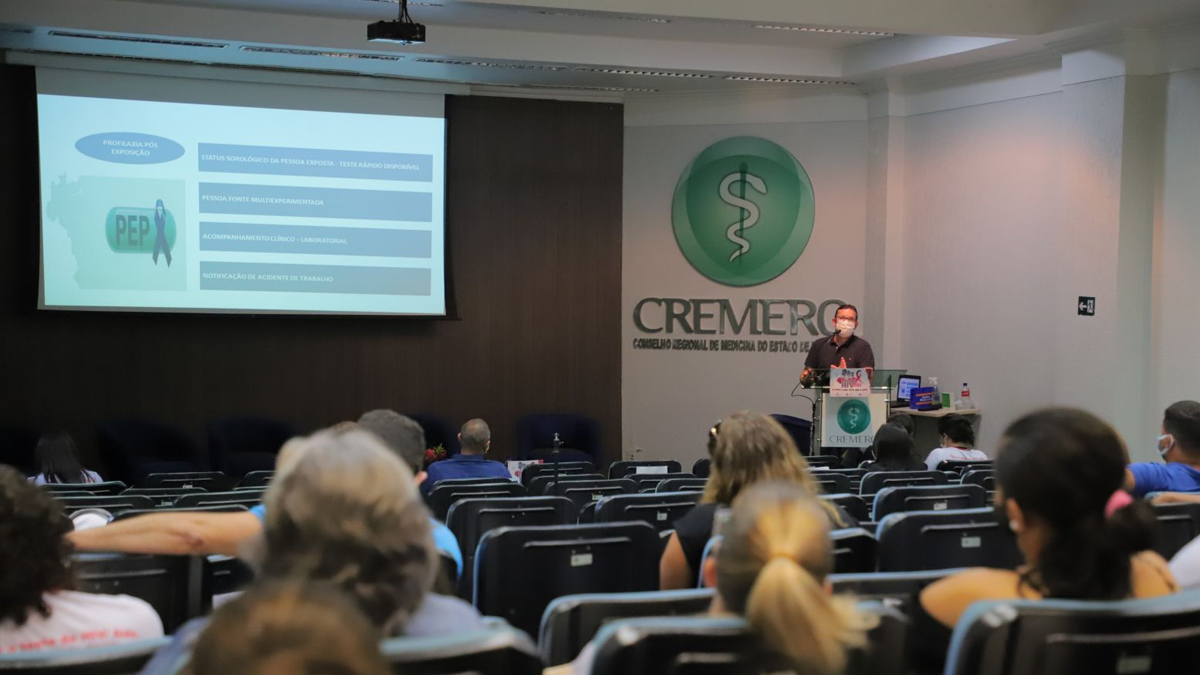 Saúde promove simpósio para atualização dos protocolos de cuidado das pessoas com HIV/Aids - News Rondônia